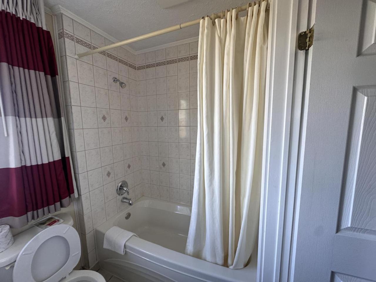 פרת' Colonial House Motor Inn מראה חיצוני תמונה