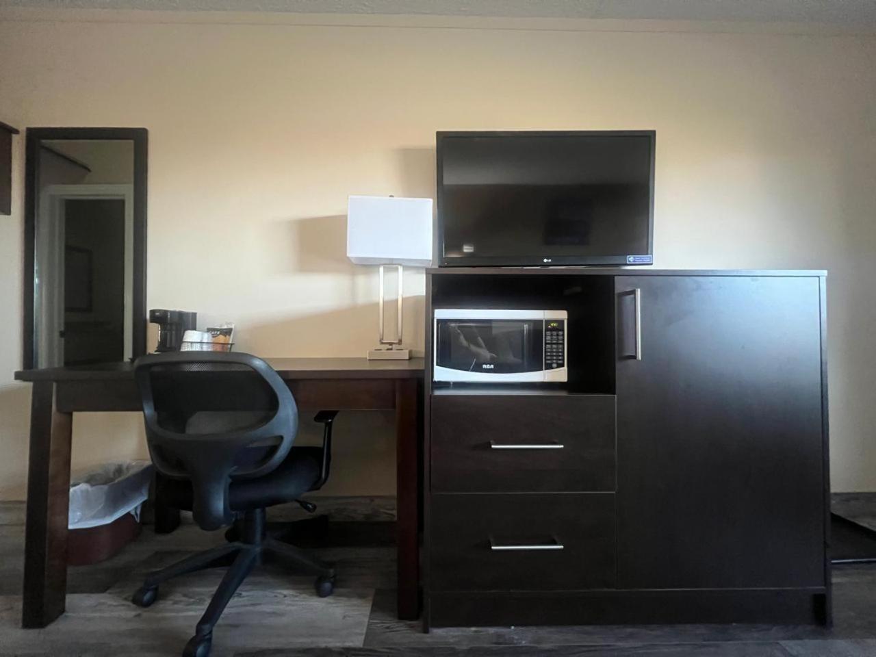 פרת' Colonial House Motor Inn מראה חיצוני תמונה